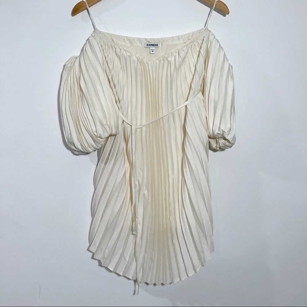 Express Pleated Off The Shoulder Mini Dress In Swan Size XS - Picture 3 of 14